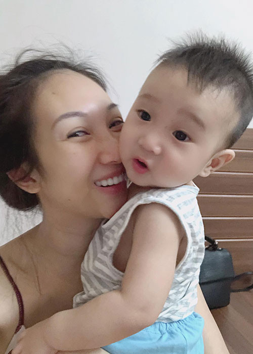 Theo lời Lều Phương Anh, bạn trai cũ vẫn là người đàn ông có trách nhiệm với hai con chung, phụ giúp cô nuôi con hàng tháng.