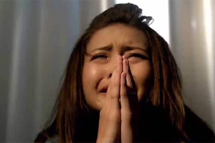 Lần đầu đóng phim, hot girl sinh năm 1997 gây bất ngờ với khả năng nhập vai khá ngọt. Ảnh: Tapchigiadinhvatreem