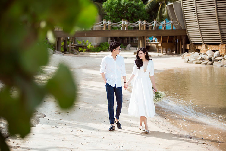 Chuyện tình giữa Tú Anh và Gia Lộc được gia đình hai bên hết mực ủng hộ.