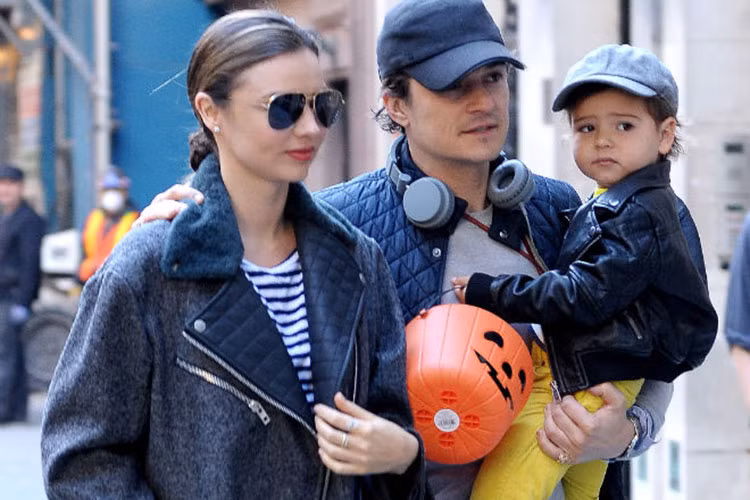 Siêu mẫu Miranda Kerr kết hôn với nam diễn viên Orlando Bloom vào năm 2010. Có với nhau cậu con trai Flynn, năm 2013, cặp đôi đẹp của Hollywood bất ngờ ly hôn. Ảnh: DM