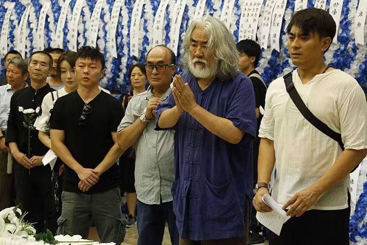 Lễ tang của Kế Xuân Hoa được diễn ra kín đáo tại quê nhà Hàng Châu. Ảnh: Sina