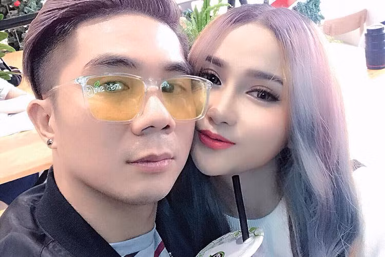 Là bạn gái của Khánh Đơn, Huỳnh Như không tránh khỏi việc bị so sánh với những bóng hồng từng vây quanh nam ca sĩ.