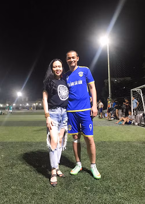 Trước đó, khi Quách Ngọc Ngoan chưa chính thức ly hôn Lê Phương, Phượng Chanel bị đồn thổi là “người thứ ba". Về phía Phượng Chanel, cô một mực phủ nhận.