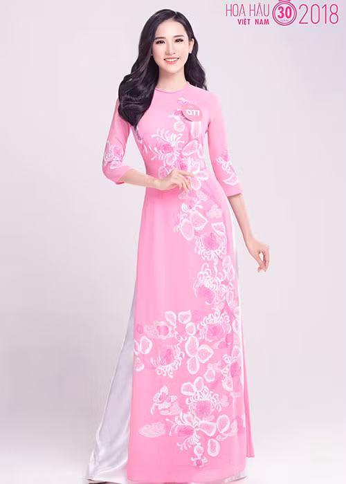 Phan Cẩm Nhi vừa lọt vào chung kết Hoa hậu Việt Nam 2018. Cô còn là một trong những thí sinh nhỏ tuổi nhất.