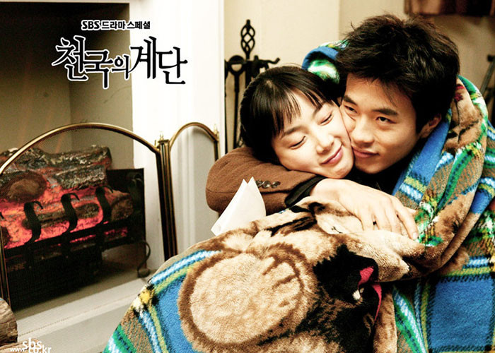 Đóng phim từ năm 2001 nhưng phải đến năm 2003, diễn viên Kwon Sang Woo mới gây sự chú ý khi tham gia diễn xuất trong bộ phim truyền hình đình đám "Nấc thang lên thiên đường". Ảnh: Soompi