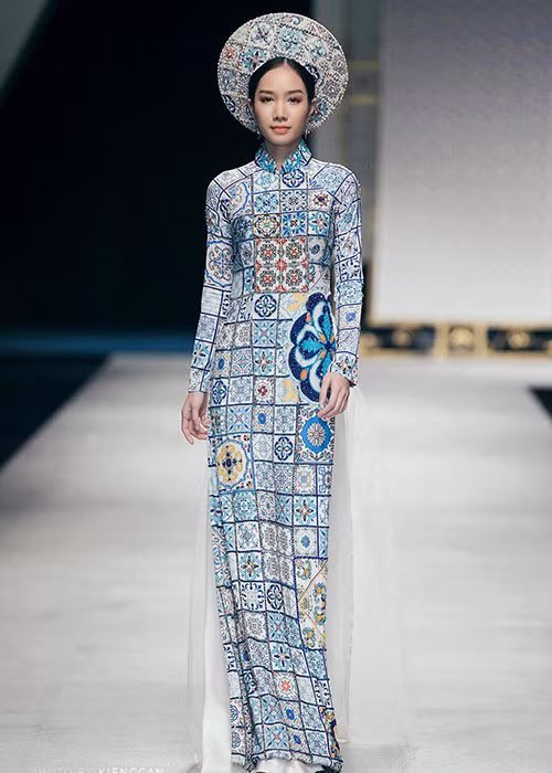 Hồng Tuyết từng học tại Học viện Công nghệ Bưu chính Viễn thông TP HCM. Ảnh: FBNV