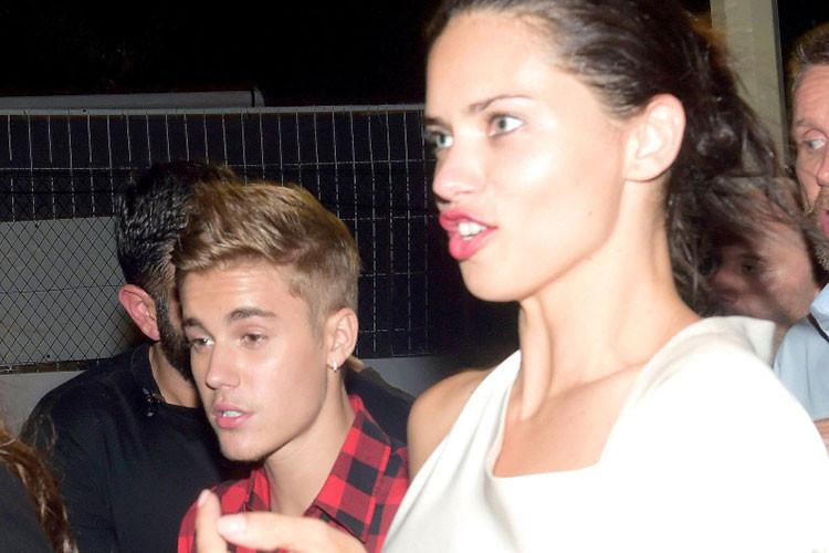 Tháng 4/2014, giọng ca " Baby" dính như sam với Adriana Lima. Trước nghi vấn hẹn hò, nữ người mẫu một mực phủ nhận.