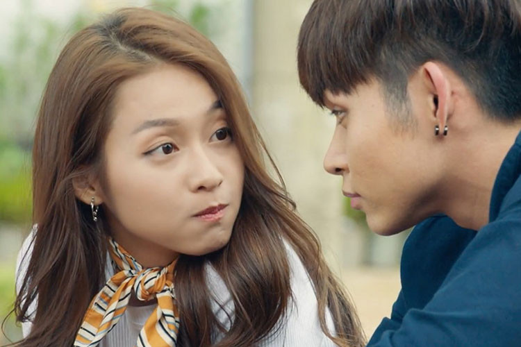 Không nản chí, Khả Ngân thử sức mình ở những vai diễn mới. Năm 2018, cô đóng phim “100 ngày bên em”. Ảnh: Saostar