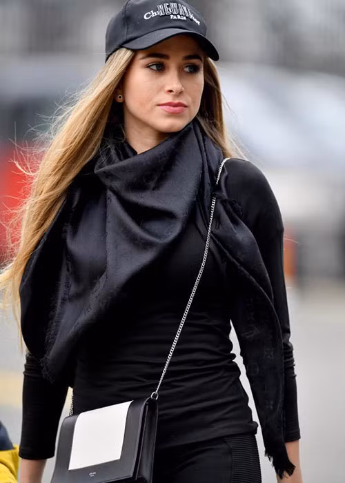 Maria bị fans của Paul chỉ trích là nguyên nhân khiến Paul sa sút phong độ bởi từ khi quen Maria, Paul thường xuyên ghé thăm các quán bar. Ảnh: Instagram