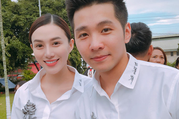 Trên trang cá nhân, Lê Hà thường xuyên đăng tải ảnh hẹn hò lãng mạn bên bạn trai.