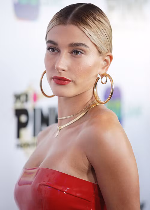 Hailey từng được độc giả của tạp chí dành cho đàn ông Maxim bình chọn là sao nữ quyến rũ nhất thế giới năm 2017. Ảnh: Hollywoodlife