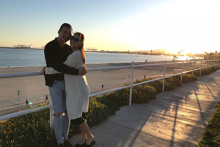 Khi Thúy Diễm sinh con và ở cữ, Lương Thế Thành luôn túc trực, chăm sóc cho cô.