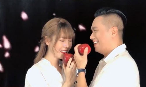 Viet Anh xin loi vo giua scandal tinh cam voi Que Van-Hinh-2