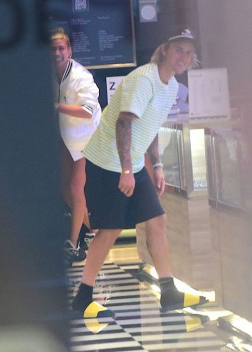 Justin và Hailey vui vẻ bên nhau hậu đính hôn.