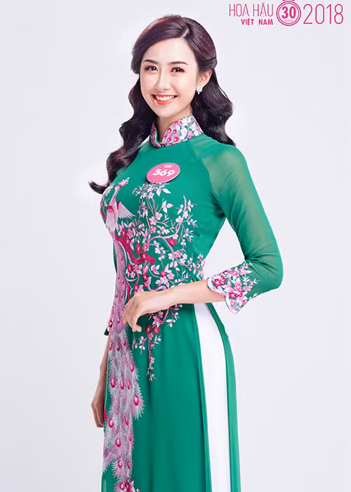 Ngoài chiều cao ấn tượng, Ngọc Linh còn sở hữu gương mặt xinh đẹp với nụ cười rạng rỡ, đôi mắt biết nói. Ảnh: BTC