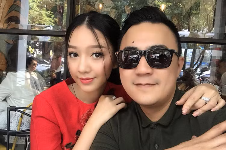 Justin H Chiêm - bạn trai của Băng Di viết: "Mọi người nhớ là Băng Di chỉ đóng vai ác trong series Gạo nếp gạo tẻ thôi. Phim là phim, ở ngoài không có như vậy. Ở ngoài siêu dễ thương và tốt lắm nên xin mấy cô chú đừng chửi khi gặp ở ngoài nha. Tội nghiệp người yêu của Justin quá".