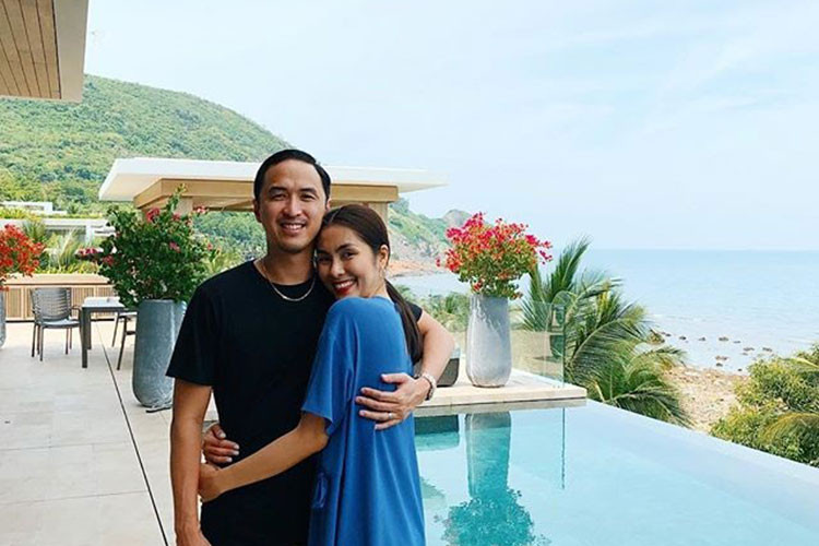 Hot Face sao Việt 24h: Ông xã của Tăng Thanh Hà khoe khoảnh khắc ngọt ngào bên vợ.