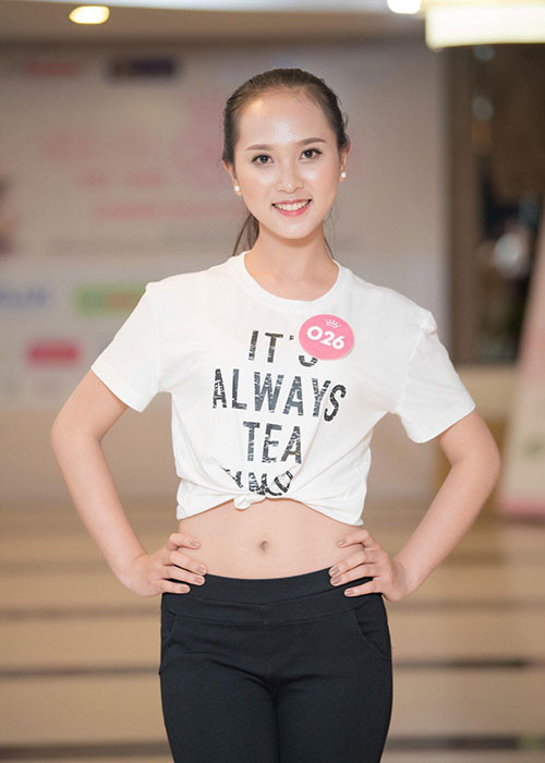 Sau màn catwalk không giống ai, Diệu Ngân đã lên tiếng. 10X cho hay, cô bị lúng túng do không có kinh nghiệm và ít thời gian tập luyện catwalk.