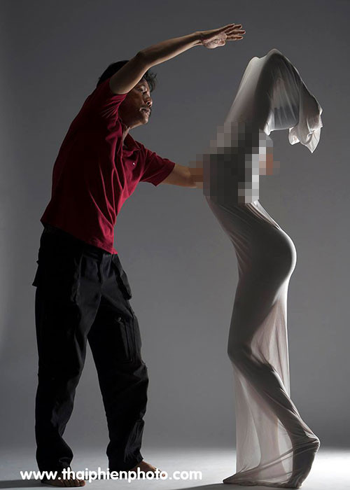 Thái Phiên được xem là nghệ sĩ nhiếp ảnh tiên phong chụp ảnh khỏa thân nghệ thuật tại Việt Nam. Ảnh: FBNV