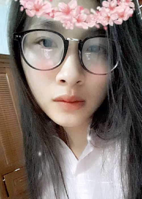 Ngoài đời, Khánh Linh khá giản dị. Ảnh: FBNV