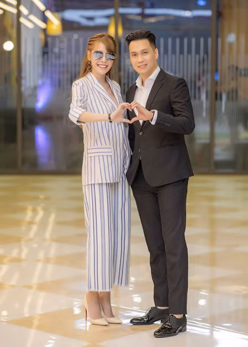 Quế Vân và Việt Anh lần đầu xuất hiện trước công chúng sau lùm xùm tình ái. Ảnh: Vietnamnet