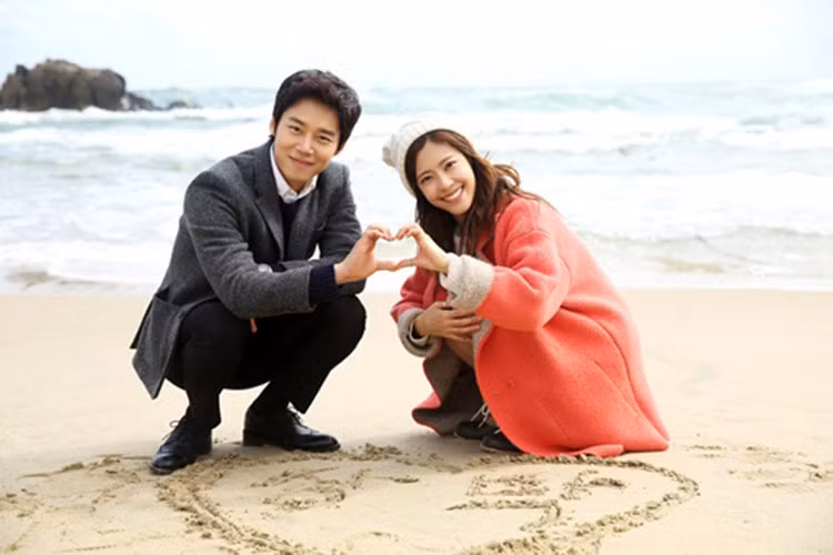 Lee Yoon Ji gây chú ý nhờ vai diễn trong “Gia tộc họ Wang”. Hiện tại, cô được đánh giá là nữ diễn viên thực lực khi giành nhiều giải thưởng về diễn xuất. Ảnh: Allkpop