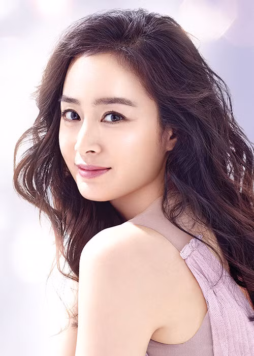 Kim Tae Hee sinh con gái đầu lòng vào tháng 10/2017. Ảnh: News1