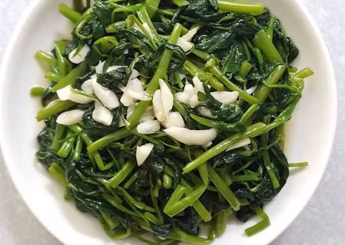 Không chỉ những món ăn cầu kỳ như phở, bún chả, hay bánh mì được công nhận, mà cả những món ăn bình dị, quen thuộc trong bữa cơm hằng ngày của người Việt cũng được đánh giá cao về hương vị. Ảnh Internet