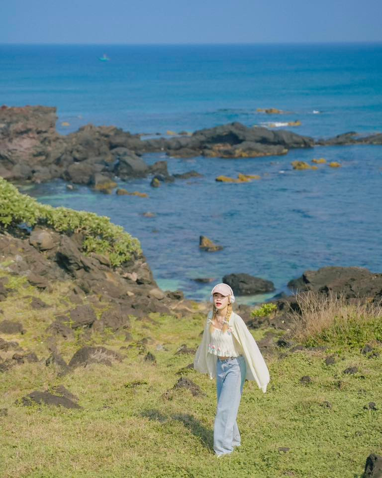 Với những ai yêu biển, yêu sự mộc mạc, thì Đảo Bé chính là điểm đến không thể bỏ lỡ trong hành trình khám phá Việt Nam. Ảnh Chuyến đi của Tali