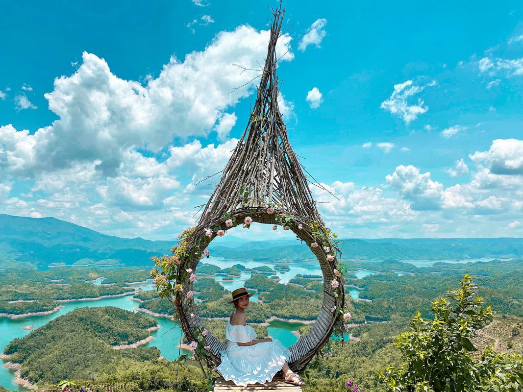 Di dau choi vua dep vua tranh “bien nguoi” dip le 30/4?-Hinh-4