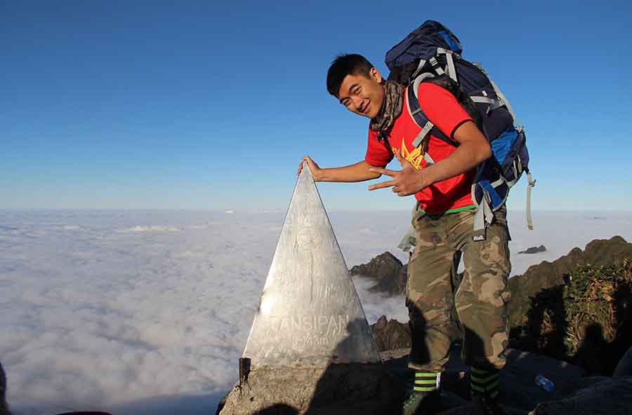 Cung đường này ít người biết đến và dẫn du khách qua những bản làng dân tộc, ruộng bậc thang tuyệt đẹp, và những thung lũng xanh mướt. Dù đỉnh Fansipan luôn đông đúc, nhưng cung đường này mang lại cho bạn một trải nghiệm trekking riêng biệt và tĩnh lặng hơn so với các lối đi chính. Ảnh Internet