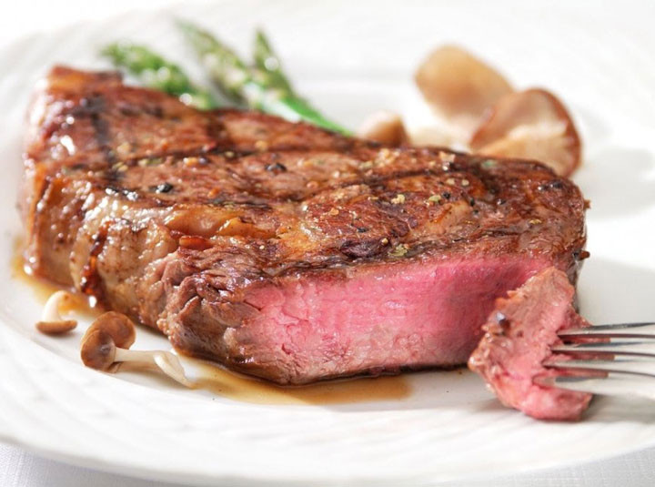 Bò tái kiến đốt có giá khoảng 350.000 đồng/kg thịt. Ảnh Internet