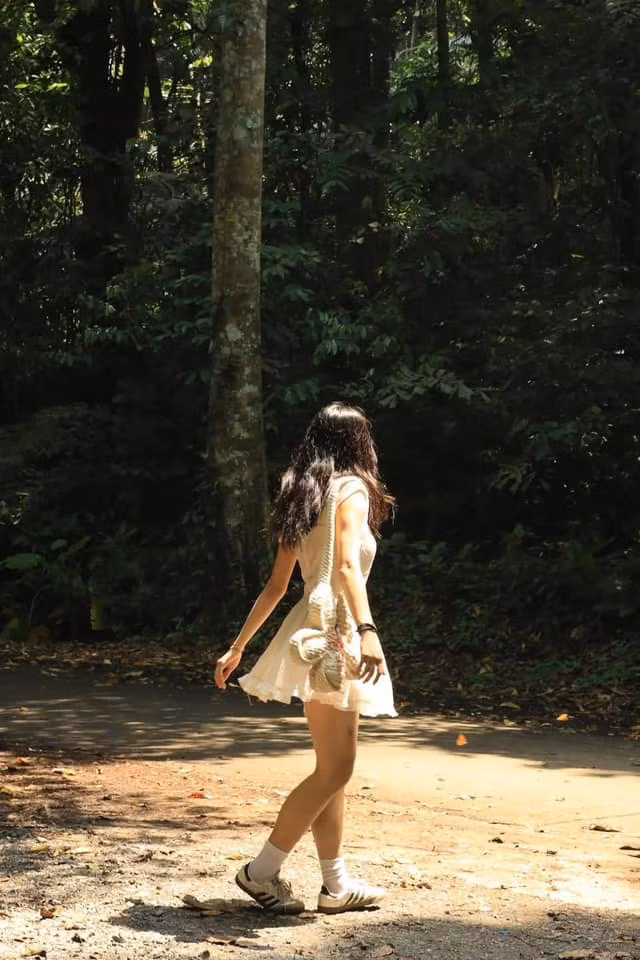 Giá vé vào tham quan vườn quốc gia Cúc Phương là 60.000 đồng/người, học sinh, sinh viên được giảm còn 20.000 đồng/người. Ảnh Giang Thu Nguyễn