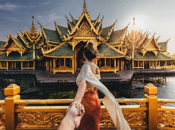 Khach Viet Nam di du lich Thai Lan phai khai bao online