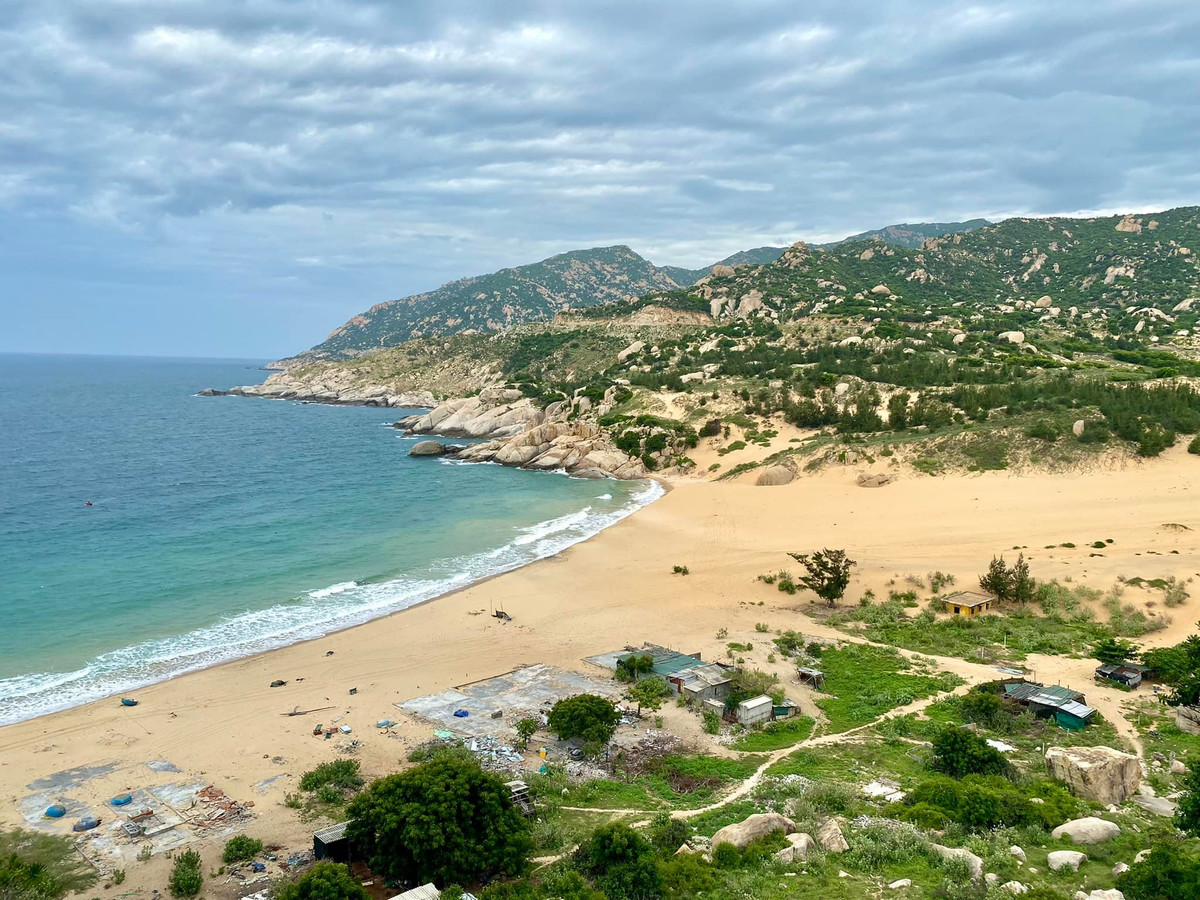 Mũi Dinh không chỉ là một địa điểm du lịch, mà còn là một phần của cuộc sống, là nơi để những tâm hồn yêu thiên nhiên tìm thấy sự an yên.