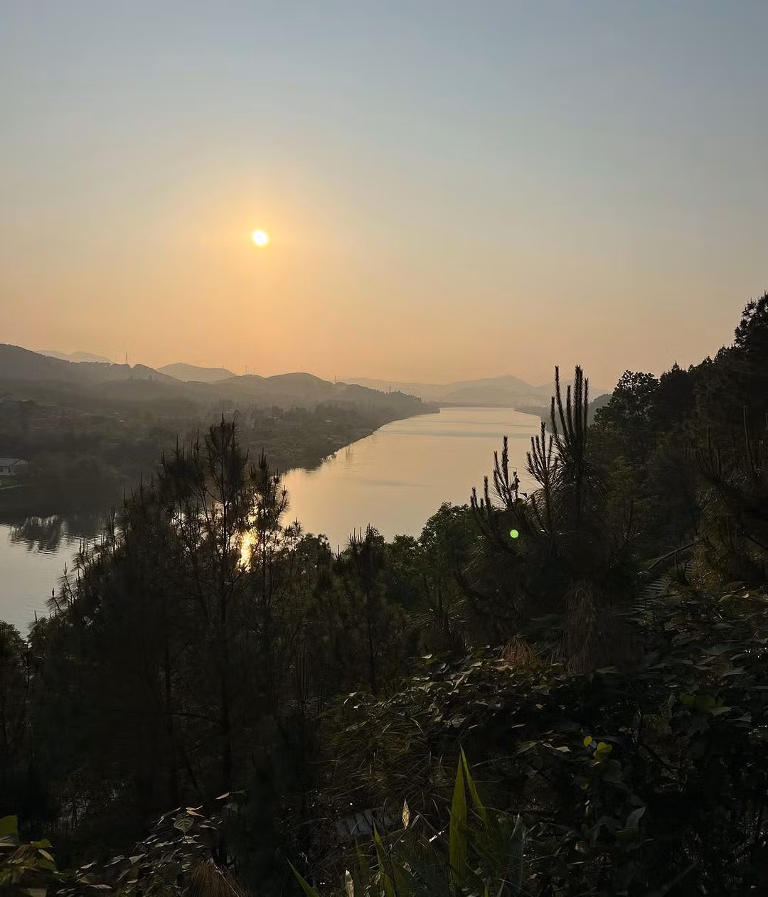 Không ít nghệ sĩ, thi nhân đã từng chọn Vọng Cảnh làm điểm dừng chân để tìm cảm hứng sáng tác. Ảnh thanh.hangg_