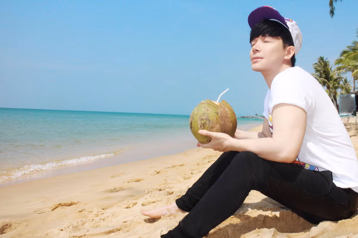 Khu resort được thiết kế với mang đậm phong cách Pháp - nơi Nathan Lee sống và học tập cùng sự pha trộn nét cổ kính của thủ đô Hà Nội vừa tạo sự gần gũi và nghệ thuật dành cho mọi du khách.