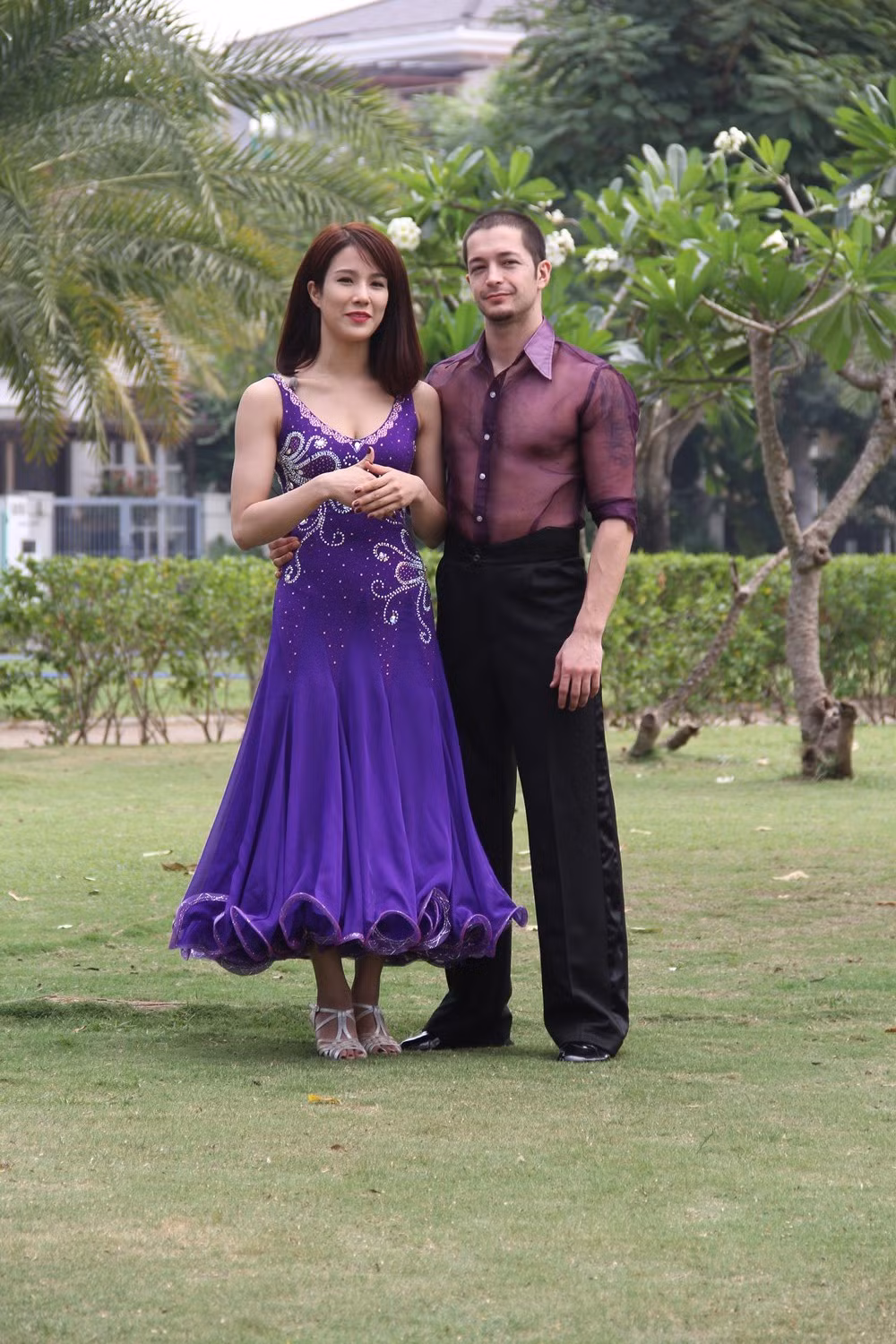Diệp Lâm Anh và Zhivko, họ sẽ mang hai điệu Pasodoble và Argentina Tango đến trong bài thi của mình. Trên nền nhạc của El tango de Roxanne, câu chuyện truy tìm và lung bắt trùm mafia của cô nàng điệp viên xinh đẹp sẽ diễn ra đầy kịch tính.