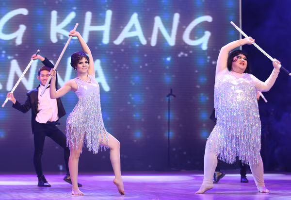 Chang vu cong Viet kieu bat ngo bi loai khoi BNHV 2015-Hinh-9