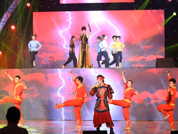 Son Tung M TP chien thang The Remix nho sang tac rieng