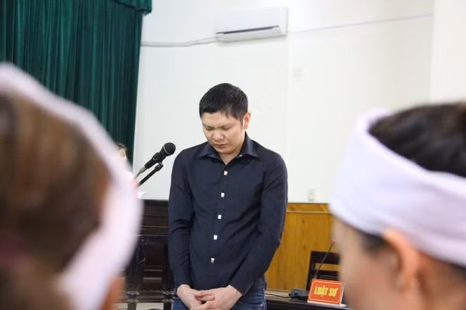 Tại phiên tòa diễn ra vào 4/2017, HĐXX TAND tỉnh Hà Tĩnh đã tuyên phạt Tiến mức án tử hình về tội "Giết người"; 4 năm tù về tội "Cướp tài sản" và 18 tháng tù về tội "Dâm ô trẻ em". Sau khi bị tuyên án, Tiến đã làm đơn kháng cáo, đến tháng 10/2017, tại phiên xét xử phúc thẩm, HĐXX đã tuyên y án, buộc Tiến phải chịu hình phạt chung cho cả 3 tội danh là tử hình.