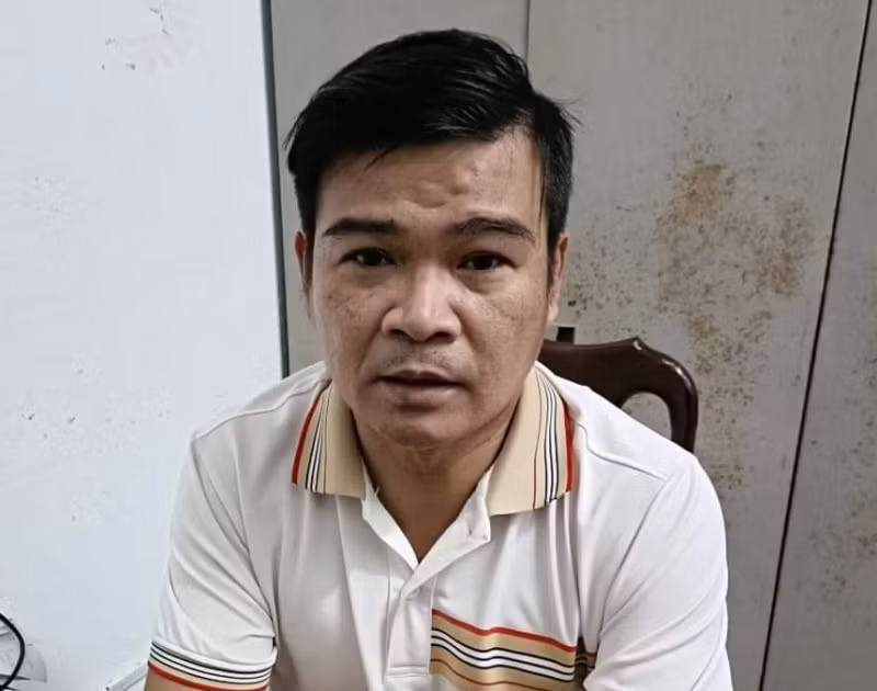 Lập biết chị P.T.T. có nhiều tiền và đang có ý định mua đất xây nhà nên nảy sinh ý định chiếm đoạt tiền. Do tin tưởng và có tình cảm với Lập, chị P.T.T. đưa số tiền hơn 1,68 tỷ đồng để Lập giữ tìm mua đất. Sau khi chiếm đoạt được tiền, người đàn ông này bỏ trốn và cắt liên lạc với bị hại. Ngày 17/11/2022, Công an tỉnh Bình Dương cho biết đã bắt giữ đối tượng Trần Quốc Lập về hành vi lừa đảo chiếm đoạt tài sản. 