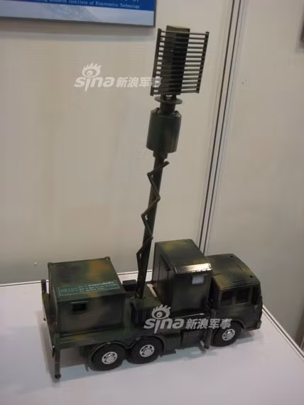 Radar CLC-3 cũng được phát triển bởi viện công nghệ điện tử Nanjing sử dụng công nghệ quét mảng điện tử với khả năng phát hiện các mục tiêu bay ở tầm thấp trong điều kiện nhiễu động không khí mạnh hoặc bị áp chế điện tử. Nguồn ảnh: Sina.