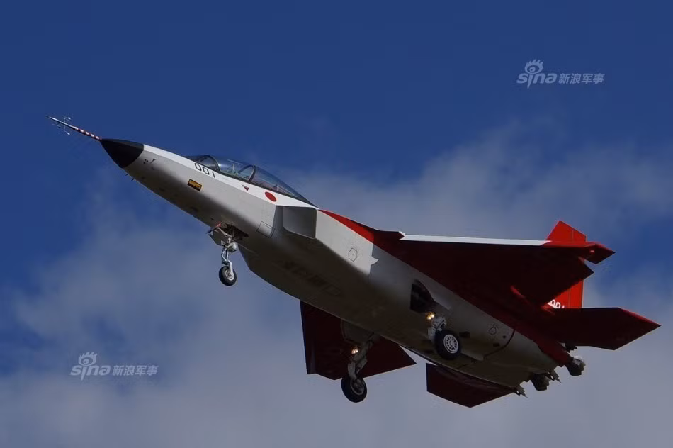 Không bằng lòng với việc phải phụ thuộc vào Không quân Mỹ, phía Nhật Bản đã quyết định bắt tay vào nghiên cứu một mẫu máy bay thế hệ thứ năm của riêng mình. Nguồn ảnh: Sina.