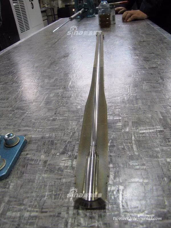 Mặt cắt nòng súng với rãnh khương tuyến. Tùy từng phiên bản khác nhau mà hệ thống khương tuyến sẽ có cấu tạo khác nhau. Nguồn ảnh: Sina.