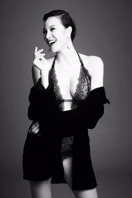 Việc bị nhắn tin "gạ tình đổi tiền" không chỉ khiến mỹ nhân showbiz Việt tức điên mà còn làm ảnh hưởng đến hình ảnh và quấy rối cuộc sống của họ. Ảnh: Danviet.