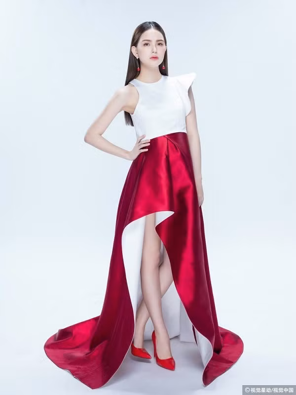 Hình ảnh mới nhất của bà xã Châu Kiệt Luân khi đang mang thai thiên thần thứ 2.