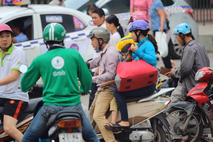 Chay xe trong dem thoat tac duong sau nghi le-Hinh-5