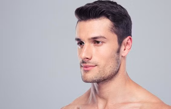 Da dẻ trở nên căng mịn hơn: Chỉ cần sau vài ngày bạn ngừng uống rượu bia, bạn sẽ ngay lập tức nhận ra được da bạn không còn khô và mềm mịn hơn rất nhiều. Nguyên nhân của việc này là, rượu có tác dụng như một loại thuốc lợi tiểu. Do đó, ngừng uống rượu sẽ giúp cơ thể bạn giảm tần suất bài tiết nước ra khỏi cơ thể.