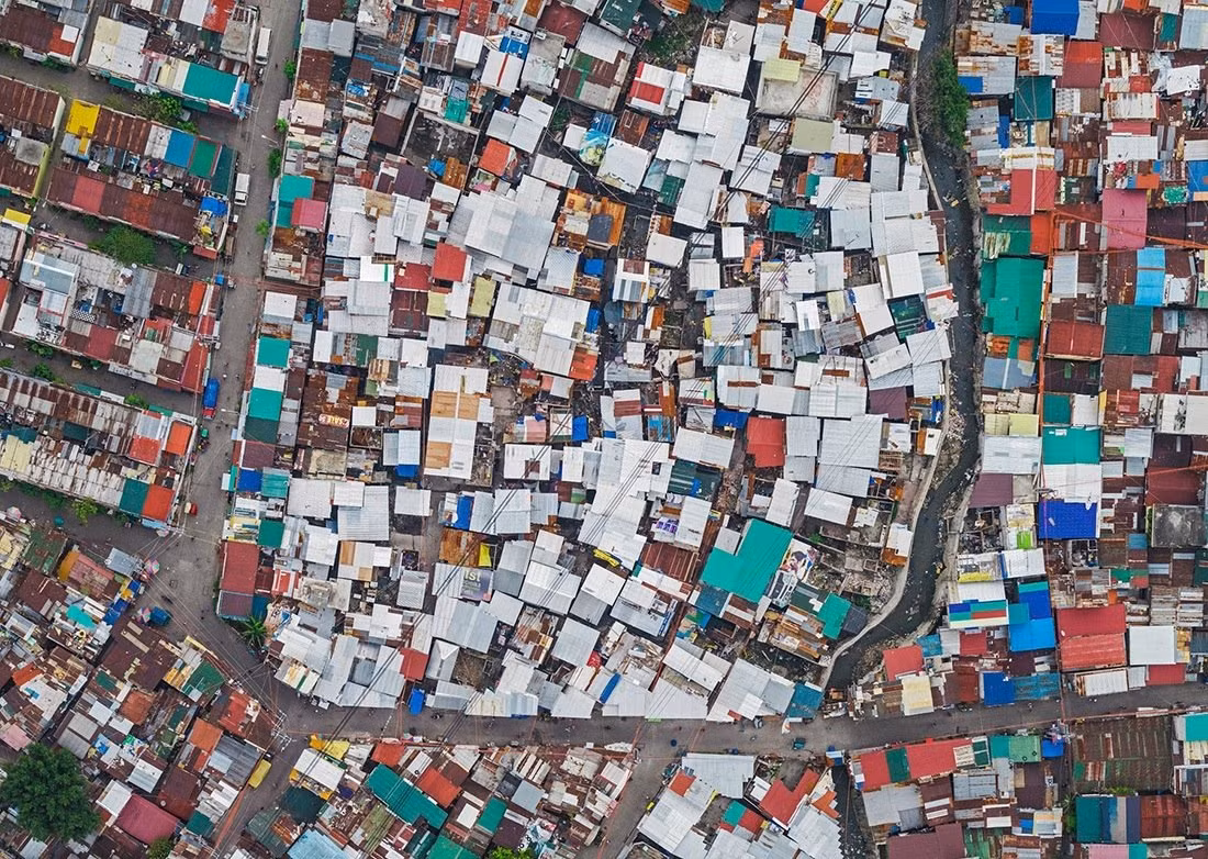 Manila là một trong những thành phố đông đúc nhất trên thế giới. Khoảng 200.000 người sống trong một dặm vuông ở một số khu phố - gần gấp 3 lần mật độ dân cư của quận Manhattan (Mỹ). (Nguồn: BI)